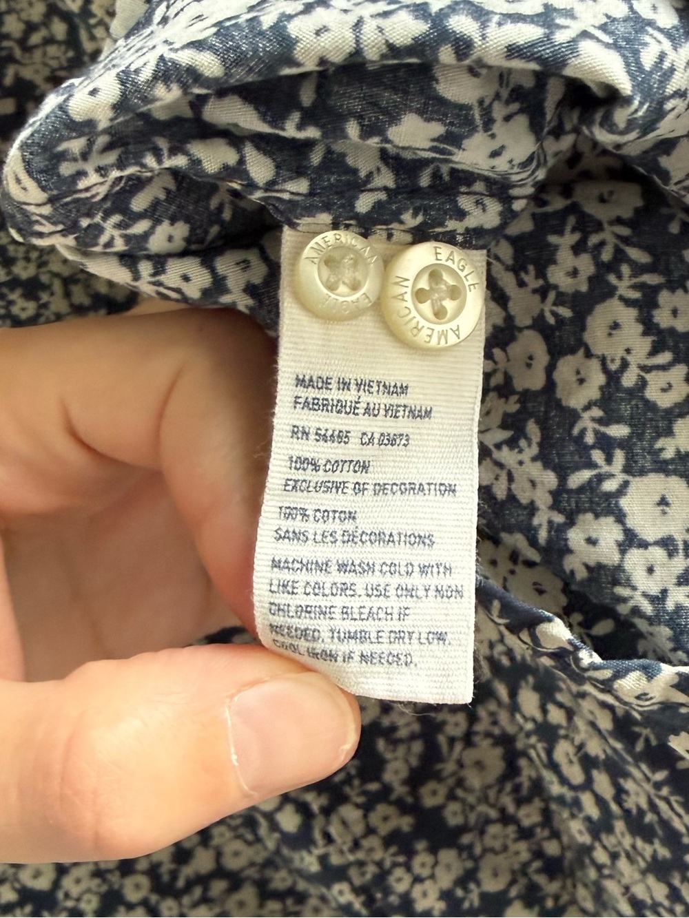 American Eagle Navy and White Floral Button Down Shirt - Picture 5 of 7